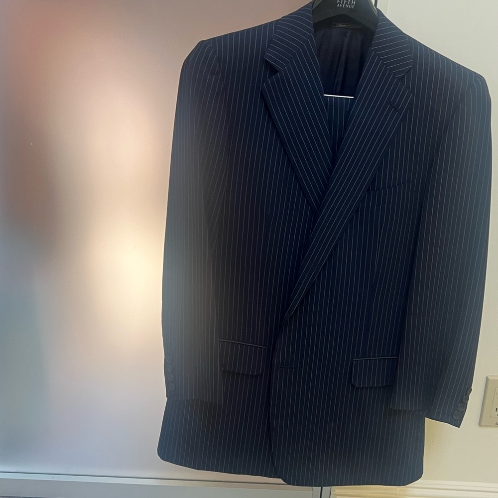 Luxury Erm.  Zegna suit , pin stripe, cuffs, Made in Italy,  PERFECT  , size 46 - Picture 3 of 10